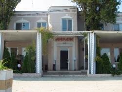 Готель Міраж