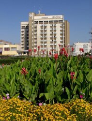 Готель Вараш